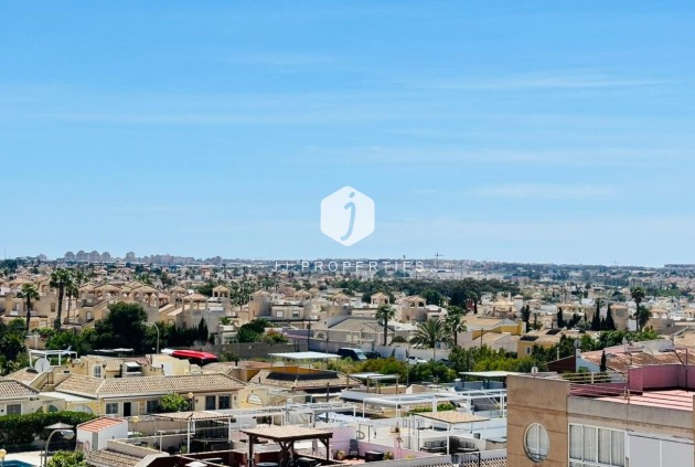 Resale - Apartment / flat -
Torrevieja - Costa Blanca