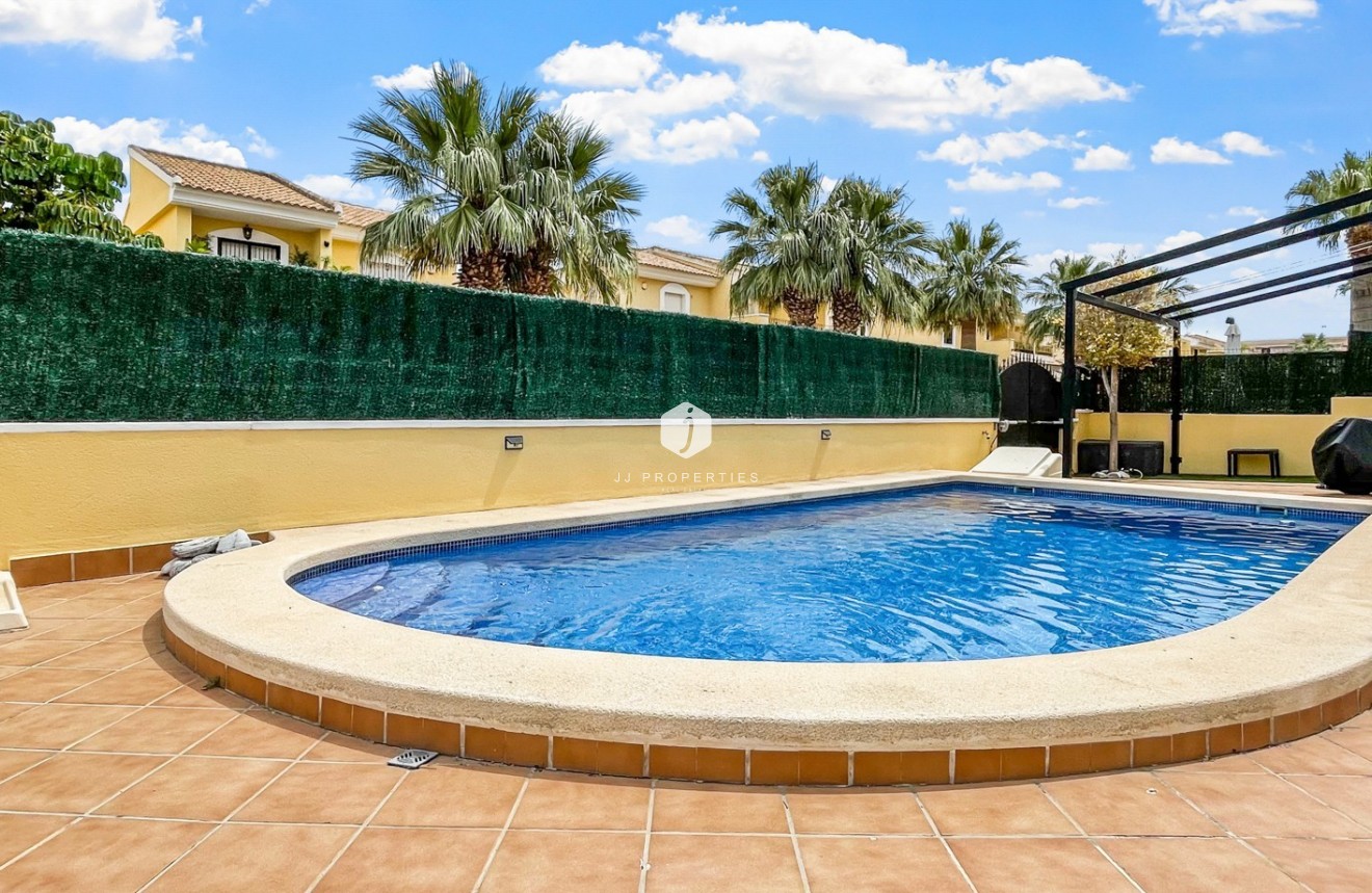 Resale - Villa -
Orihuela Costa - Costa Blanca