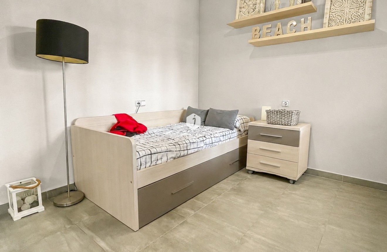 Resale - Villa -
Orihuela Costa - Costa Blanca