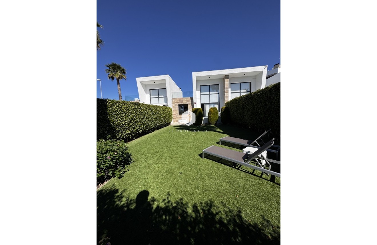 Resale - Duplex -
Orihuela Costa - Costa Blanca