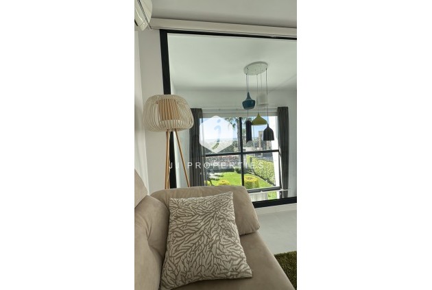 Resale - Duplex -
Orihuela Costa - Costa Blanca