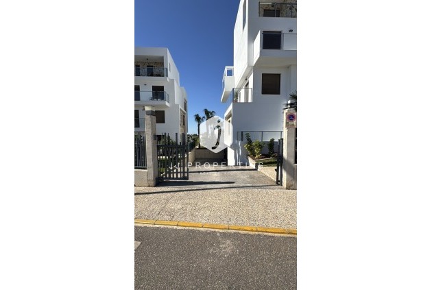 Resale - Duplex -
Orihuela Costa - Costa Blanca