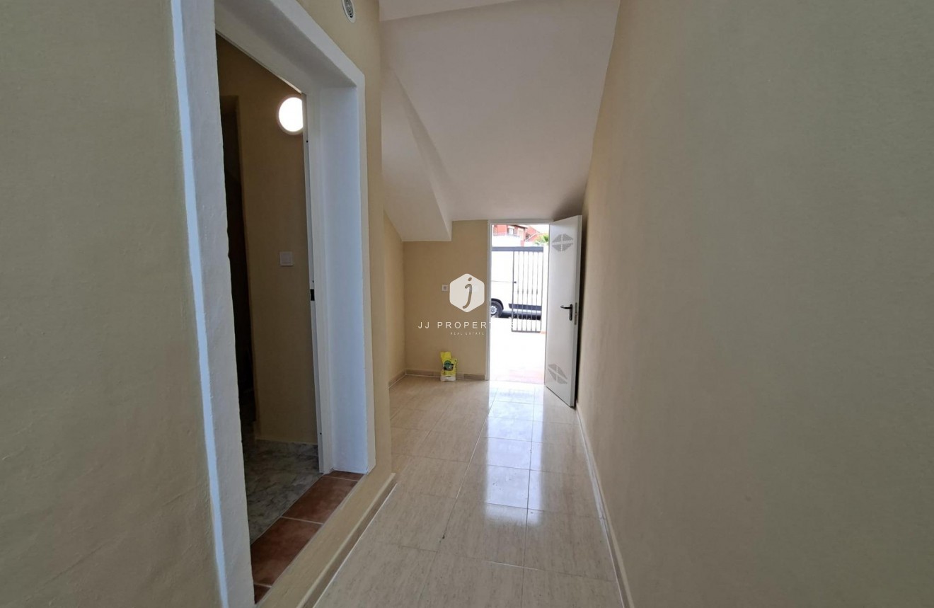 Segunda mano - Bungalow -
Orihuela Costa - Punta Prima