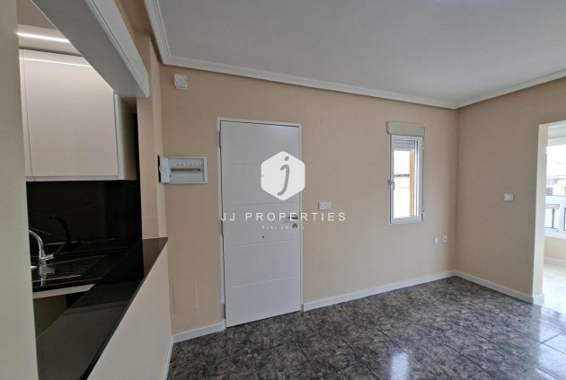 Segunda mano - Bungalow -
Orihuela Costa - Punta Prima