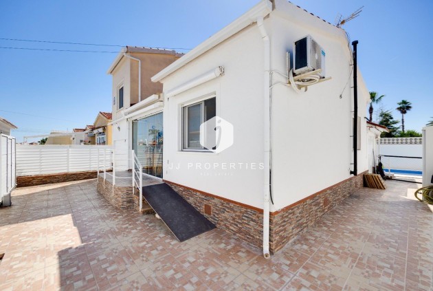 Resale - Villa -
San Fulgencio - La Marina