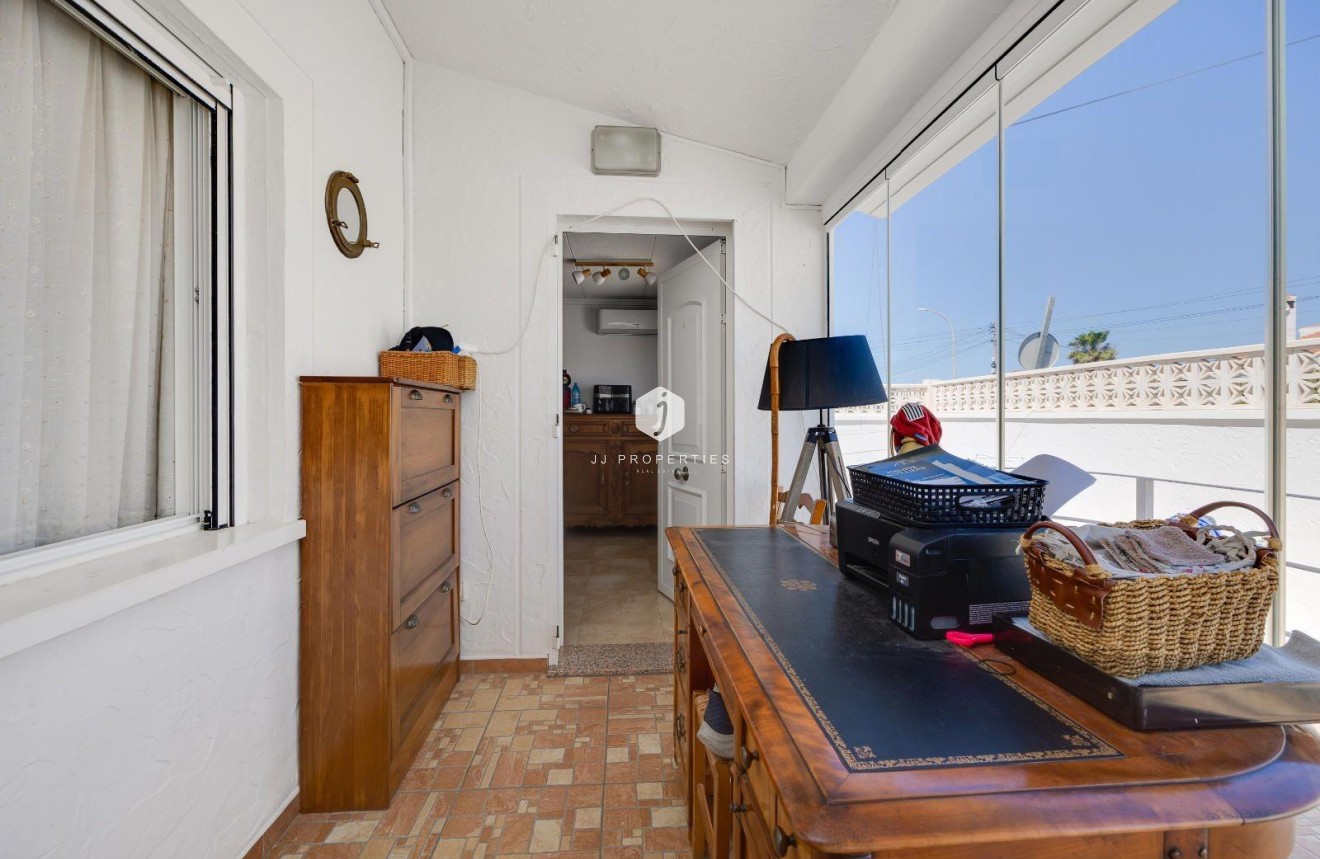 Resale - Villa -
San Fulgencio - La Marina