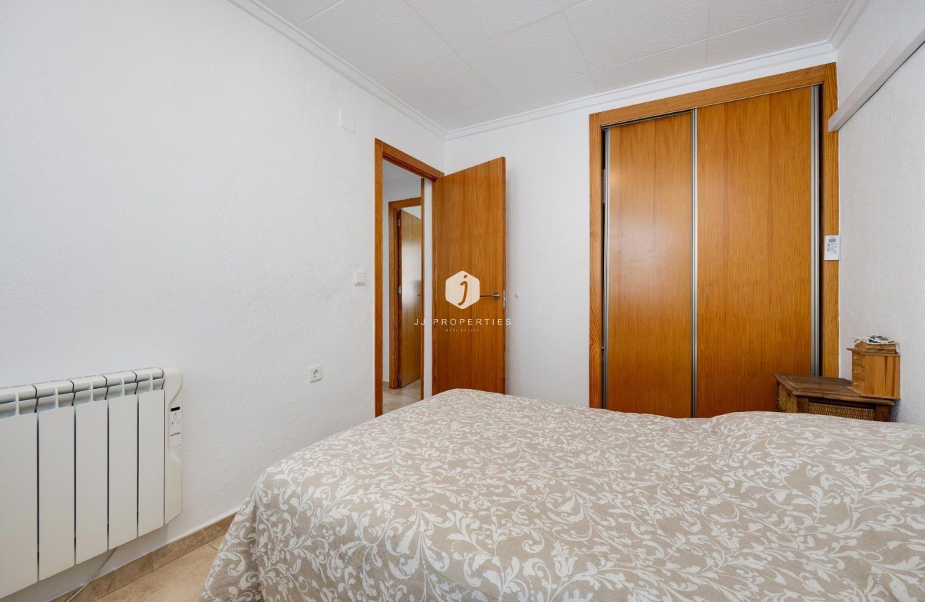 Resale - Villa -
San Fulgencio - La Marina