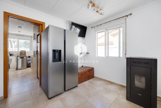 Resale - Villa -
San Fulgencio - La Marina