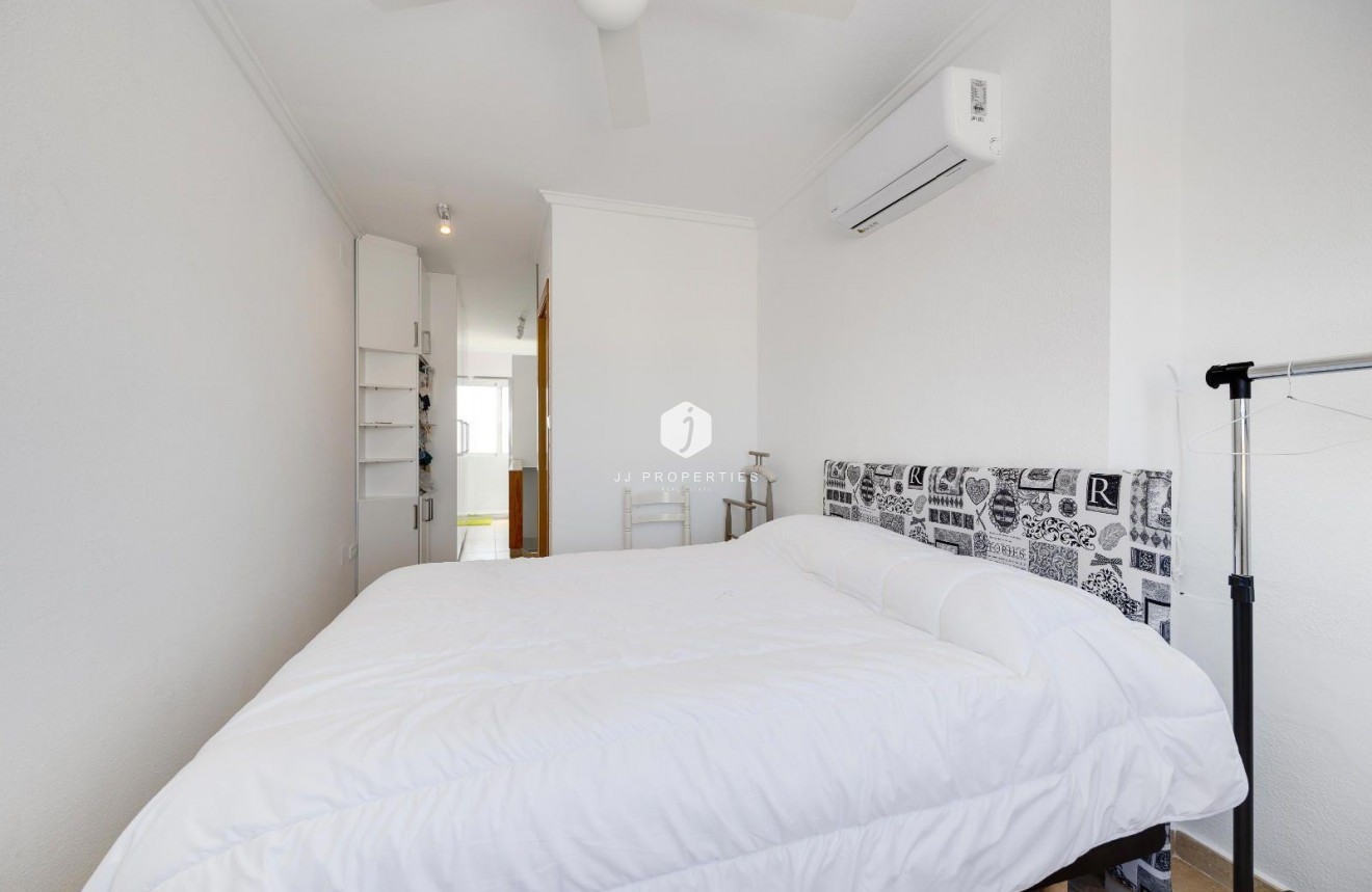 Resale - Villa -
San Fulgencio - La Marina