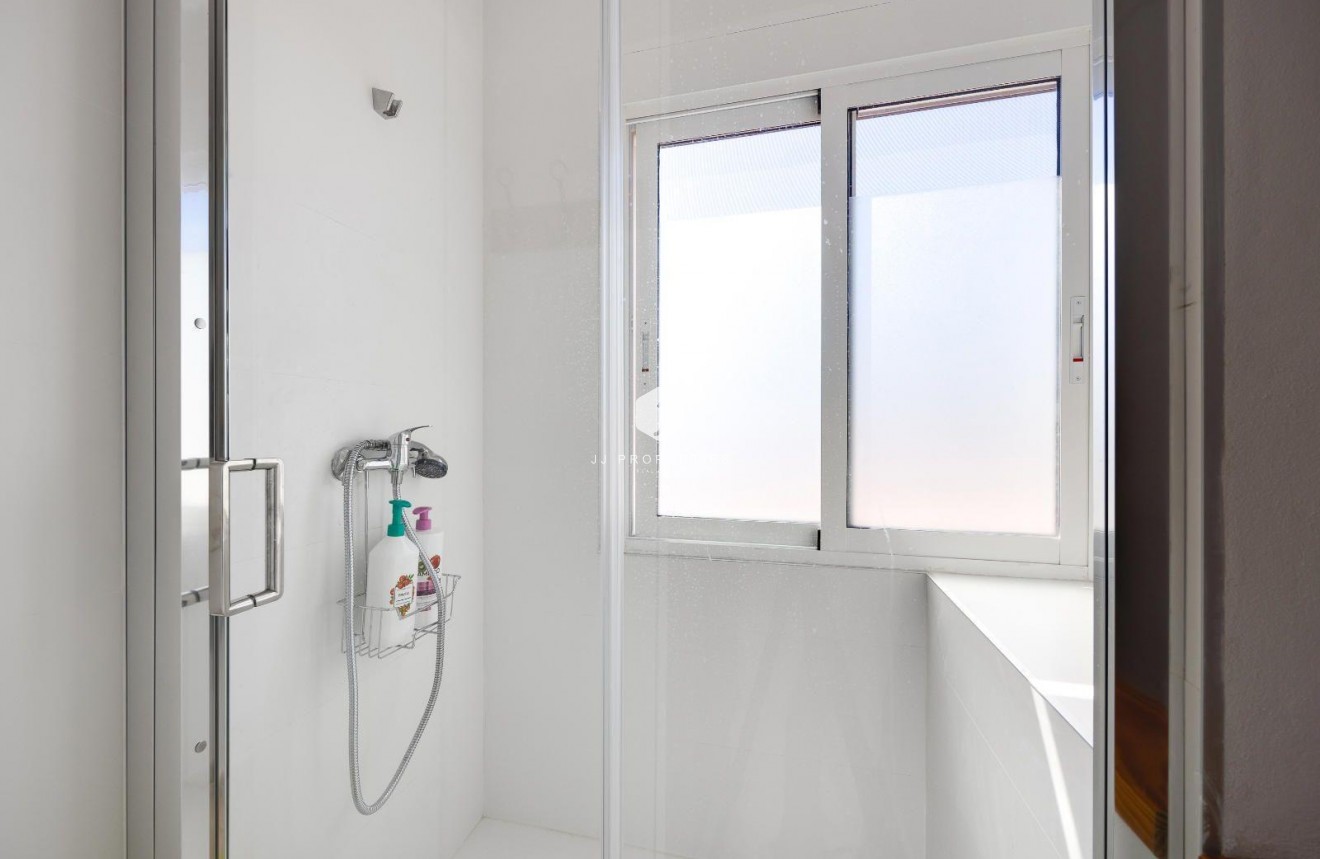 Resale - Villa -
San Fulgencio - La Marina