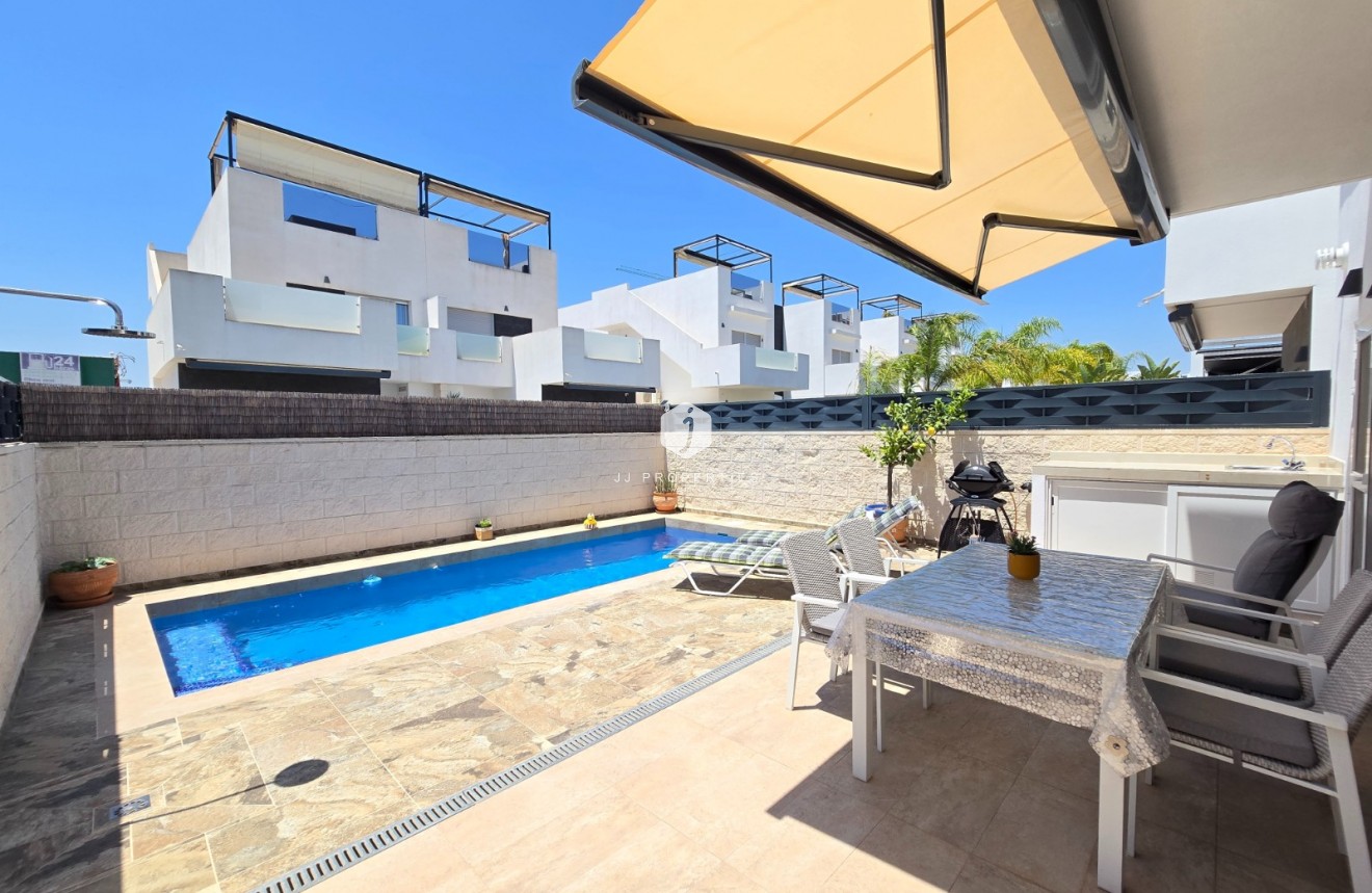 Resale - Villa -
Ciudad Quesada - Costa Blanca