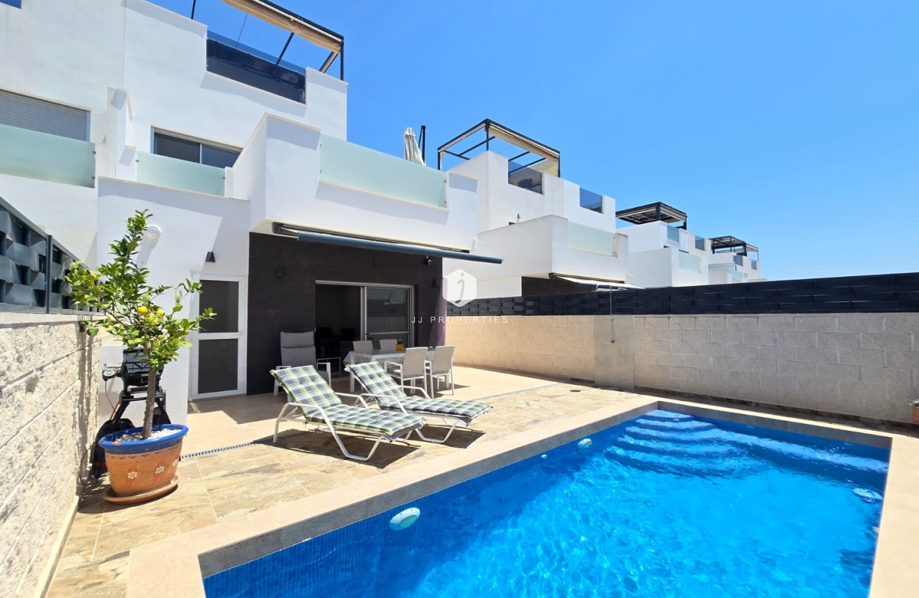 Resale - Villa -
Ciudad Quesada - Costa Blanca