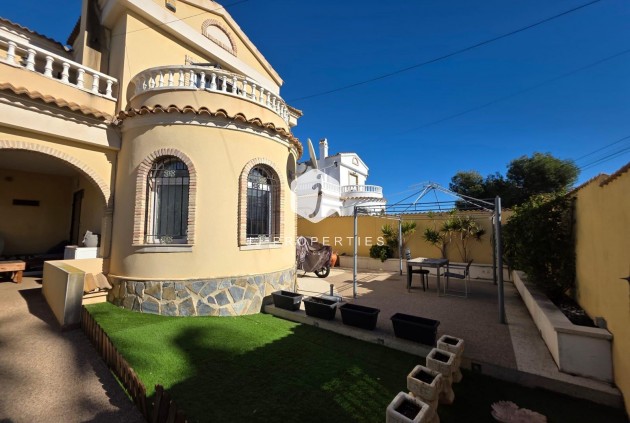 Resale - Villa -
Orihuela Costa - Villamartín-las Filipinas