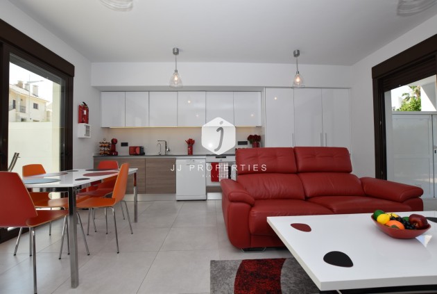 Aus zweiter Hand - Wohnung -
Algorfa - Inland