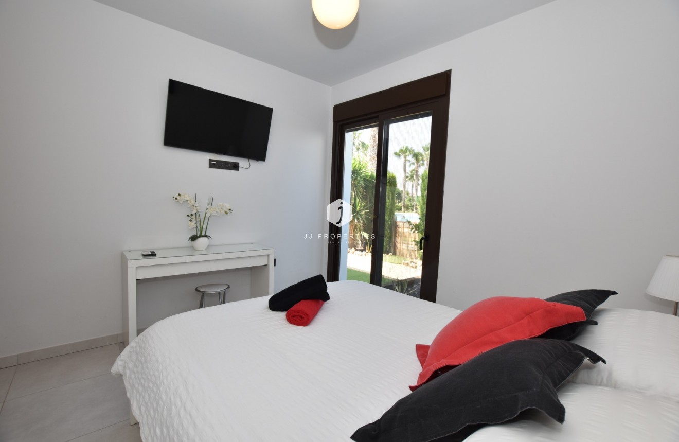 Aus zweiter Hand - Wohnung -
Algorfa - Inland