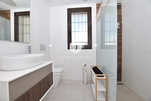 Aus zweiter Hand - Wohnung -
Algorfa - Inland