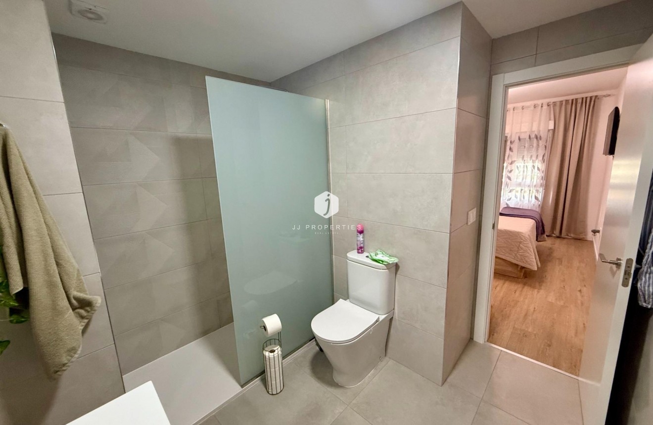 Aus zweiter Hand - Wohnung -
Torrevieja - Centro
