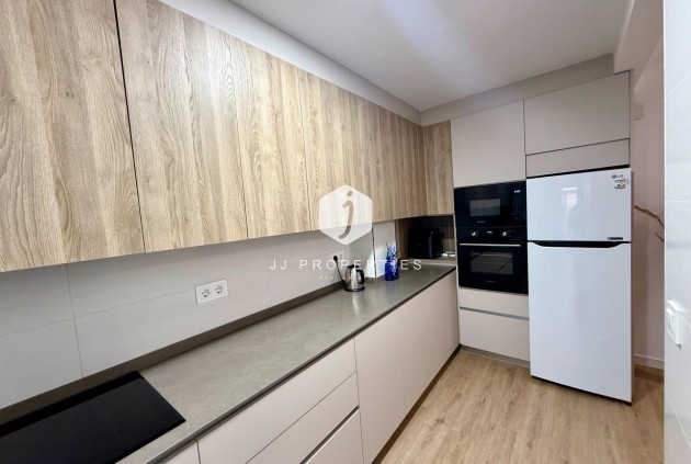 Aus zweiter Hand - Wohnung -
Torrevieja - Centro