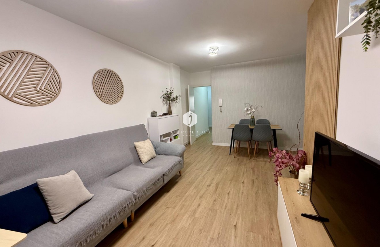Aus zweiter Hand - Wohnung -
Torrevieja - Centro