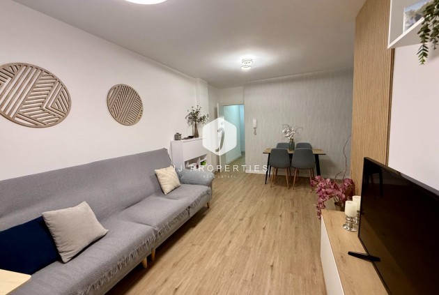 Aus zweiter Hand - Wohnung -
Torrevieja - Centro