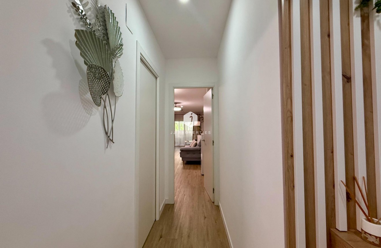 Aus zweiter Hand - Wohnung -
Torrevieja - Centro