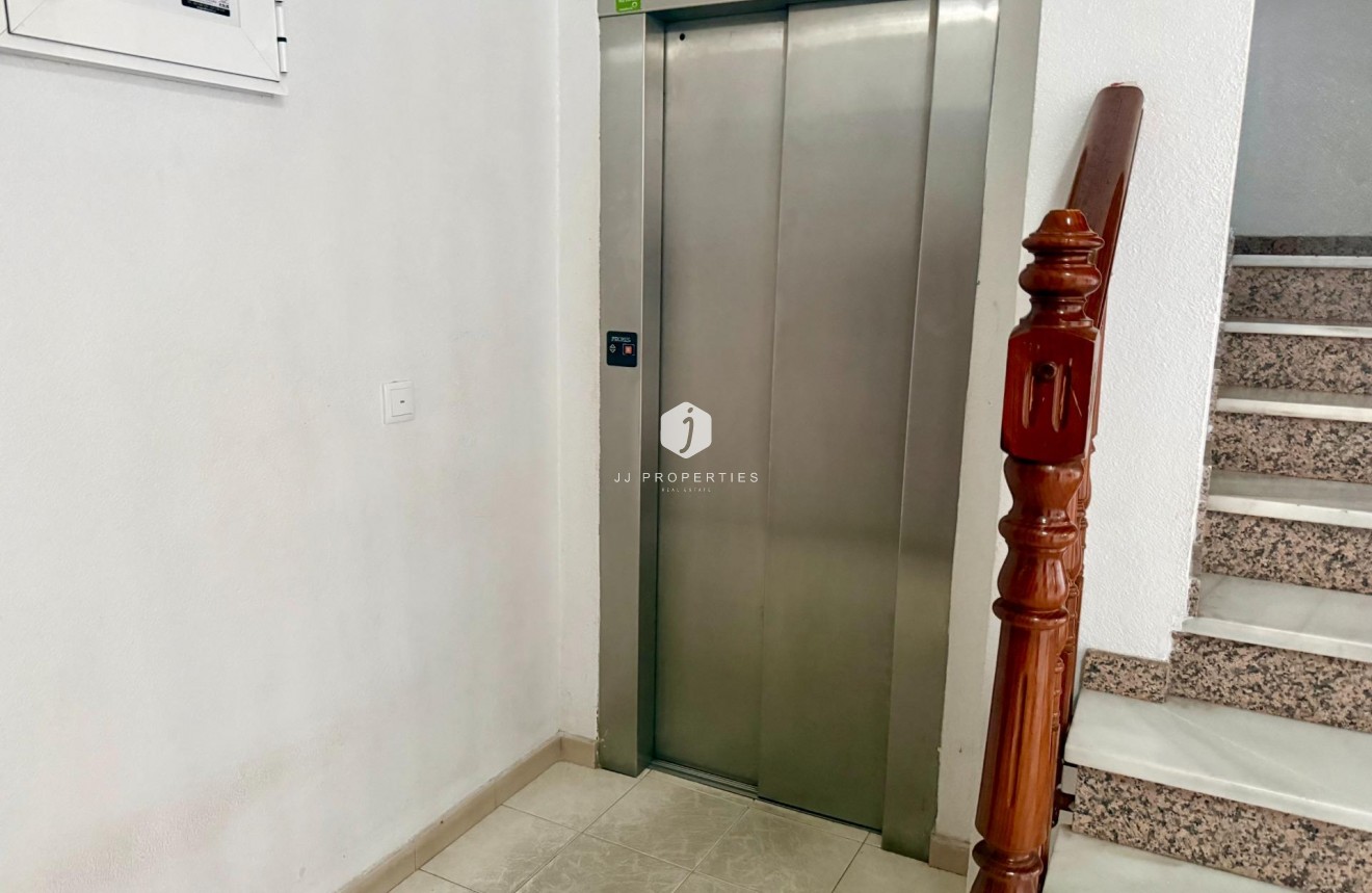 Aus zweiter Hand - Wohnung -
Torrevieja - Centro
