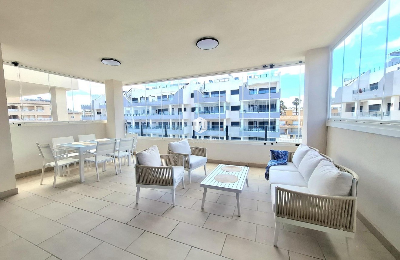 Resale - Apartment / flat -
Orihuela Costa - Villamartín