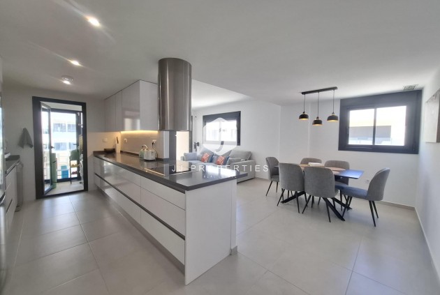 Resale - Apartment / flat -
Orihuela Costa - Villamartín