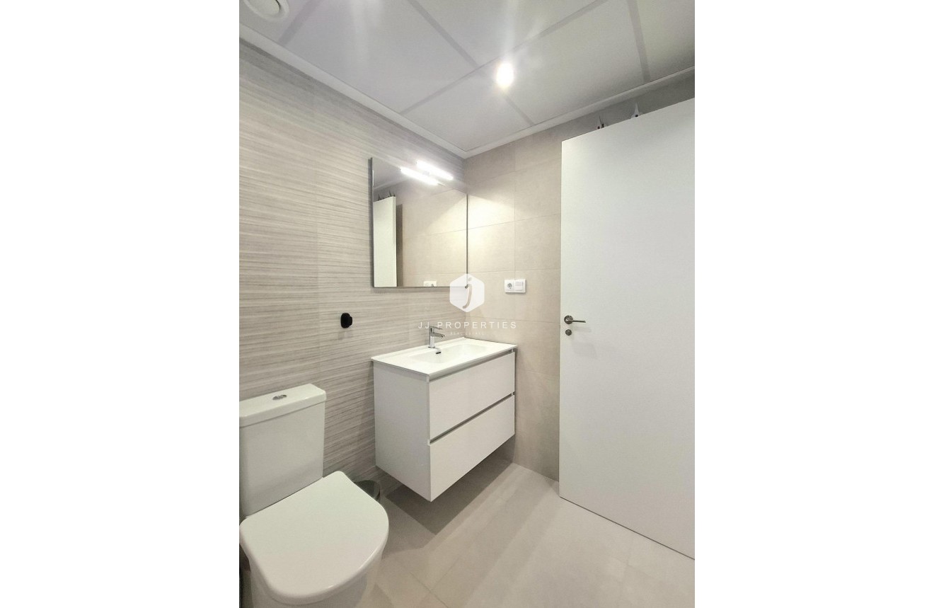 Resale - Apartment / flat -
Orihuela Costa - Villamartín