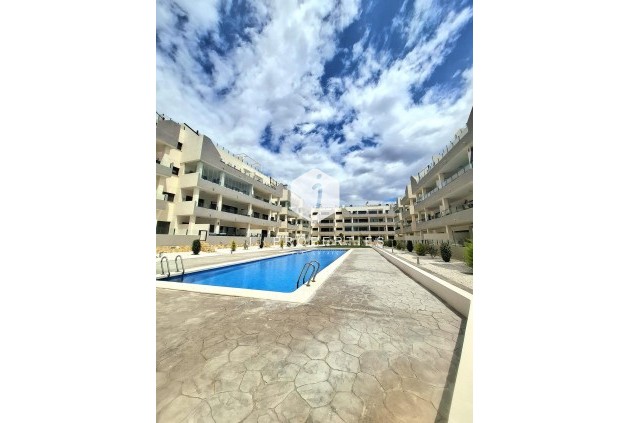 Resale - Apartment / flat -
Orihuela Costa - Villamartín