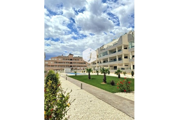Resale - Apartment / flat -
Orihuela Costa - Villamartín