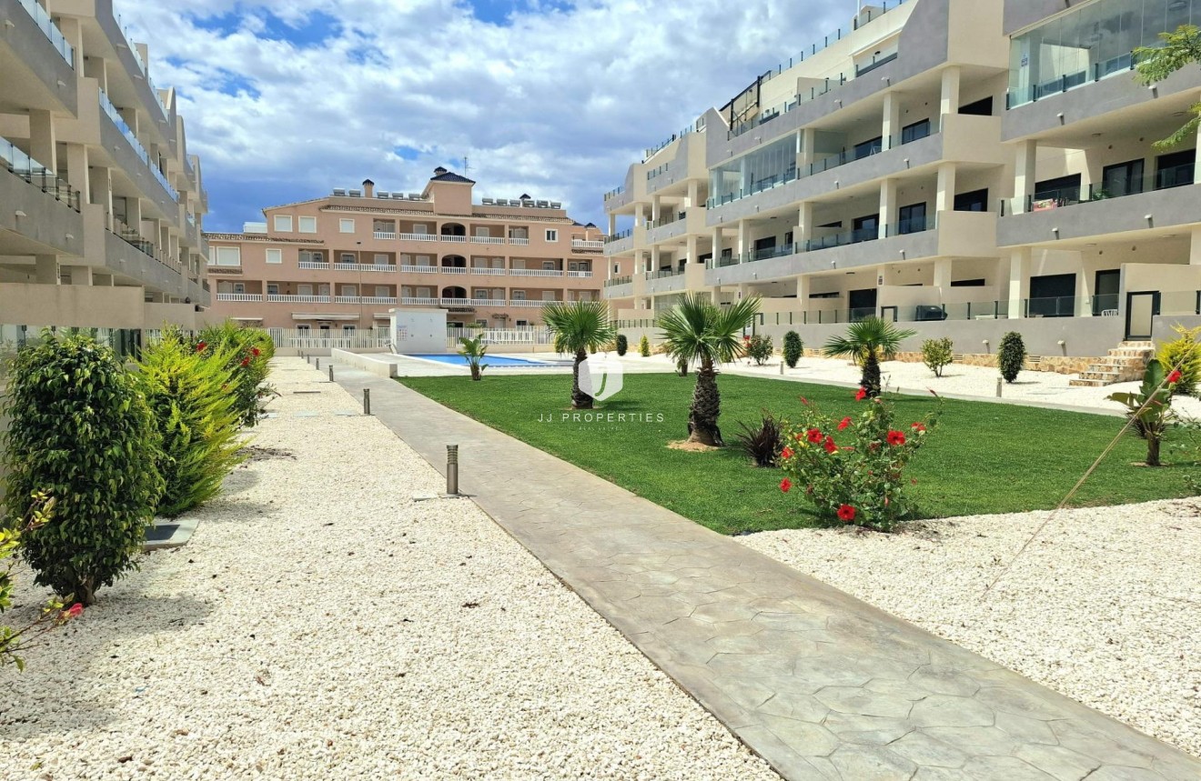 Resale - Apartment / flat -
Orihuela Costa - Villamartín