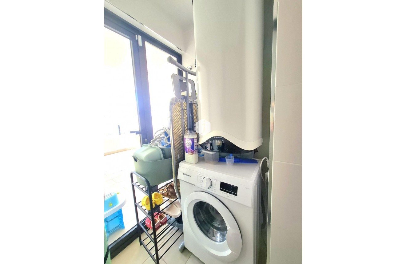Resale - Apartment / flat -
Orihuela Costa - Villamartín