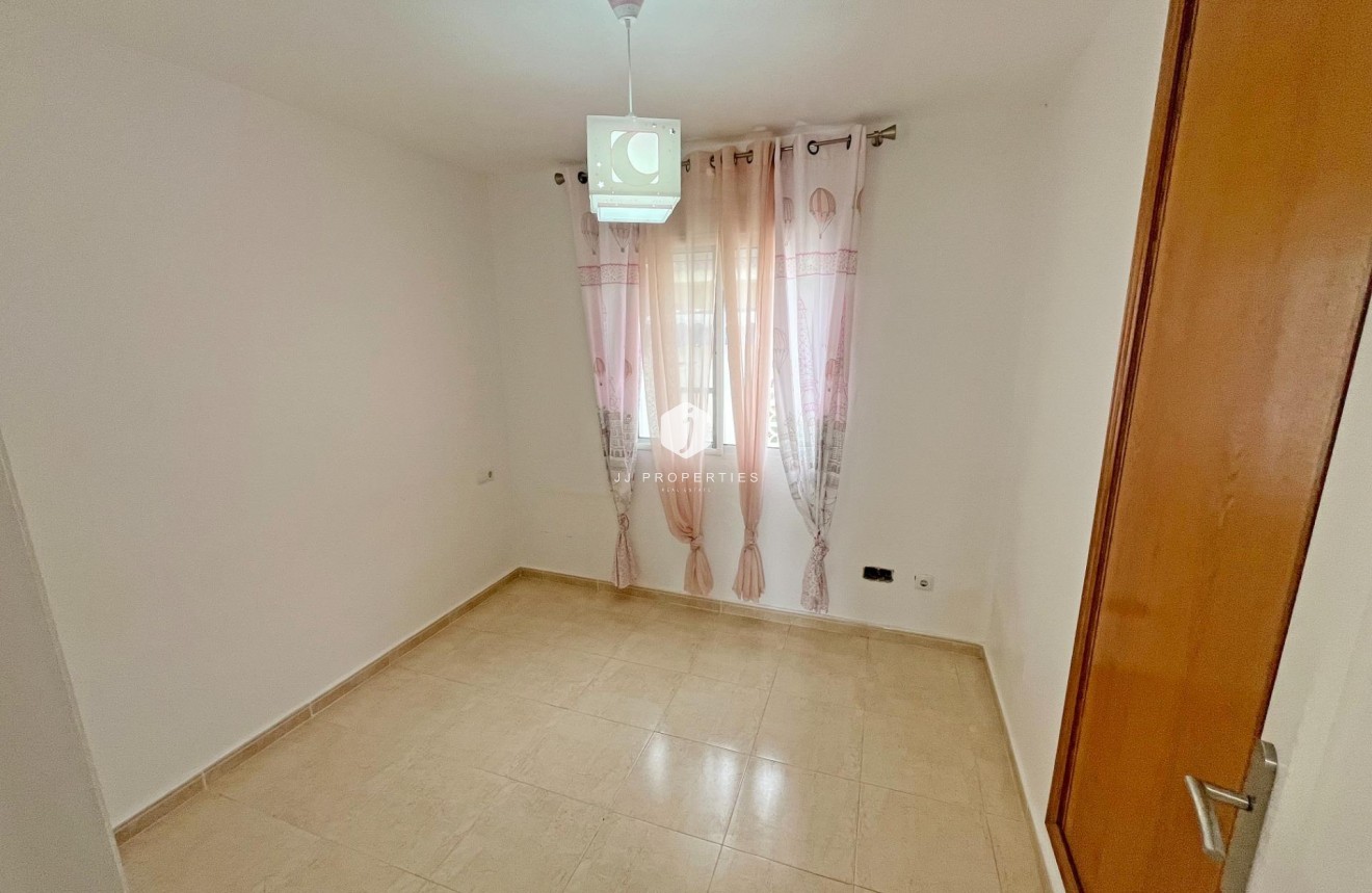 Tweedehands - duplex -
San Miguel de Salinas - Las Filipinas