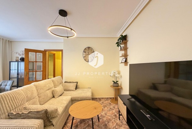 Segunda mano - Apartamento / piso -
Torrevieja - Centro