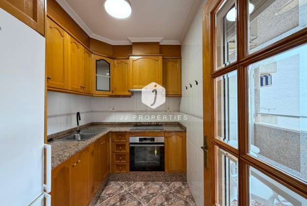 Segunda mano - Apartamento / piso -
Torrevieja - Centro