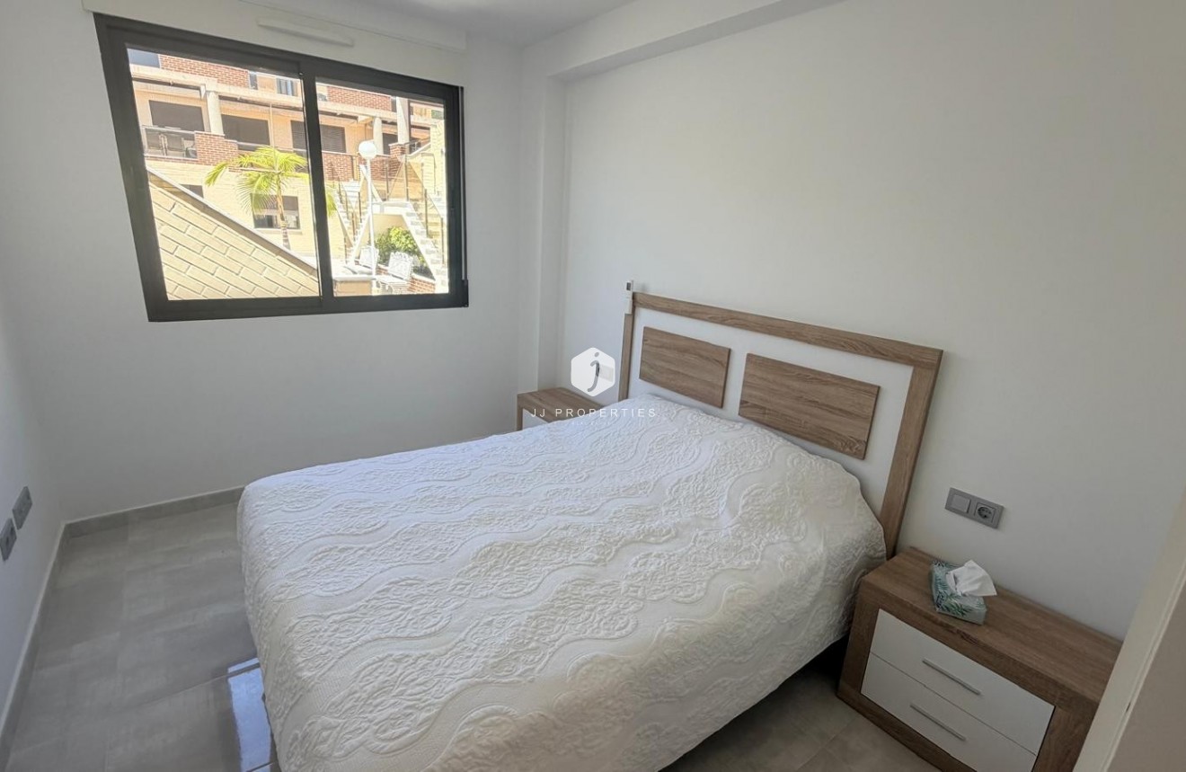 Aus zweiter Hand - Wohnung -
Orihuela Costa - Costa Blanca