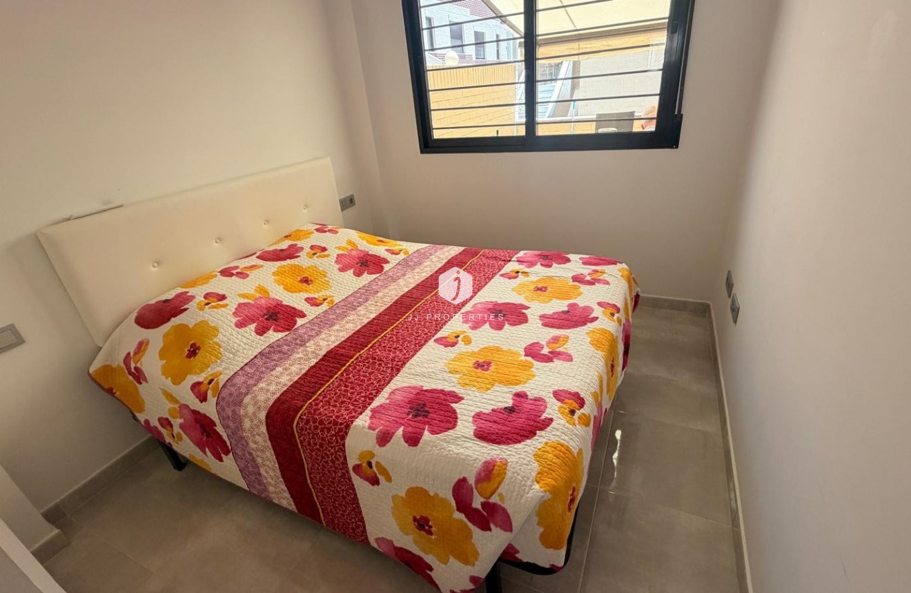 Aus zweiter Hand - Wohnung -
Orihuela Costa - Costa Blanca