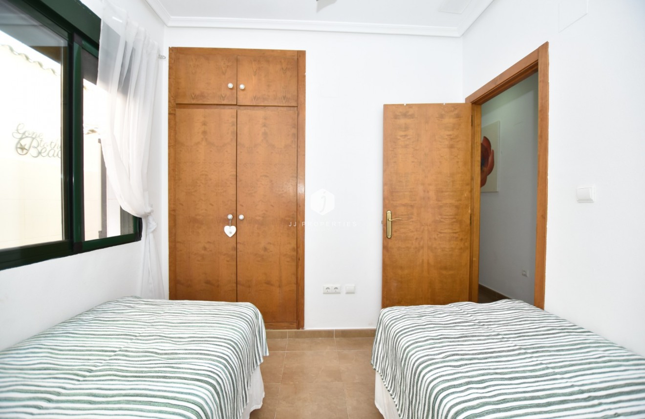 Tweedehands - Appartement / flat -
Daya Vieja - Costa Blanca
