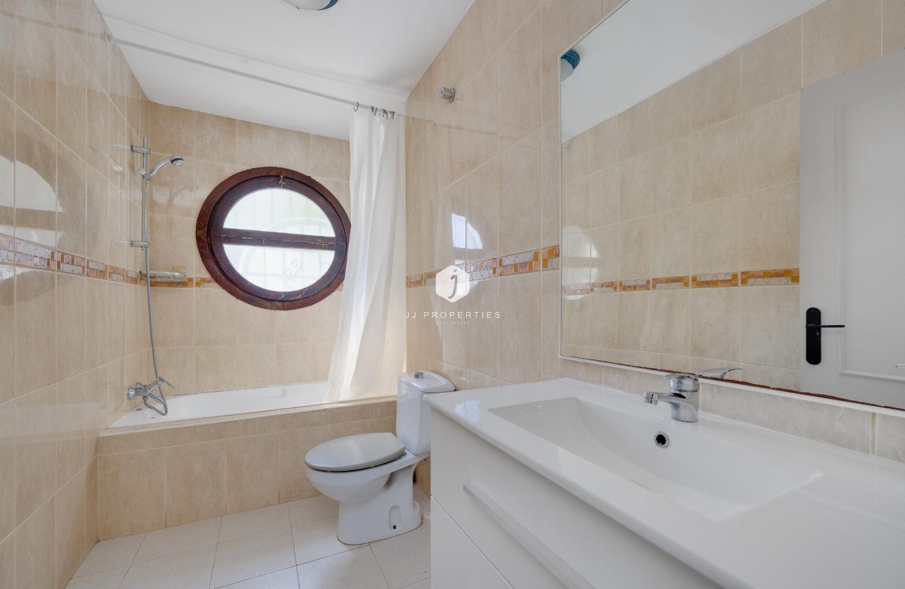 D'occasion - Bungalow -
Torrevieja - Costa Blanca