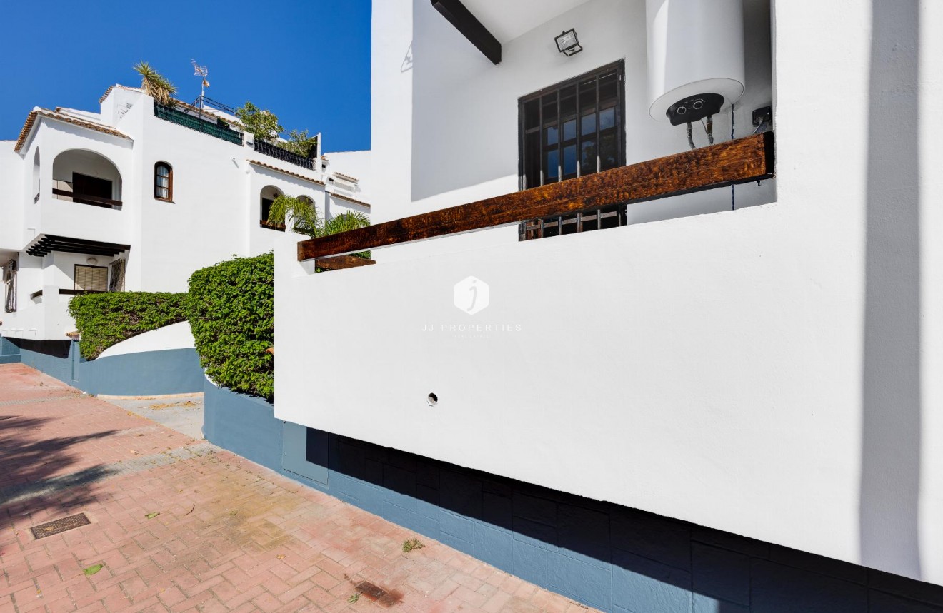 D'occasion - Bungalow -
Torrevieja - Costa Blanca
