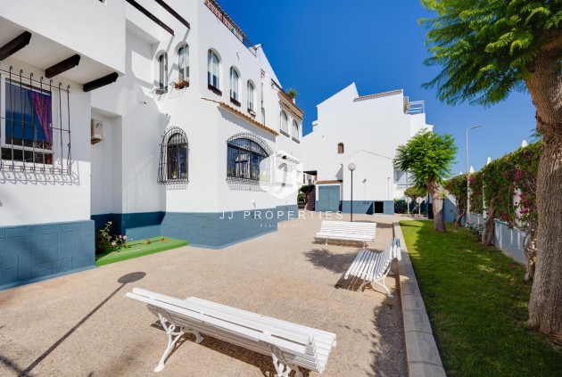 D'occasion - Bungalow -
Torrevieja - Costa Blanca