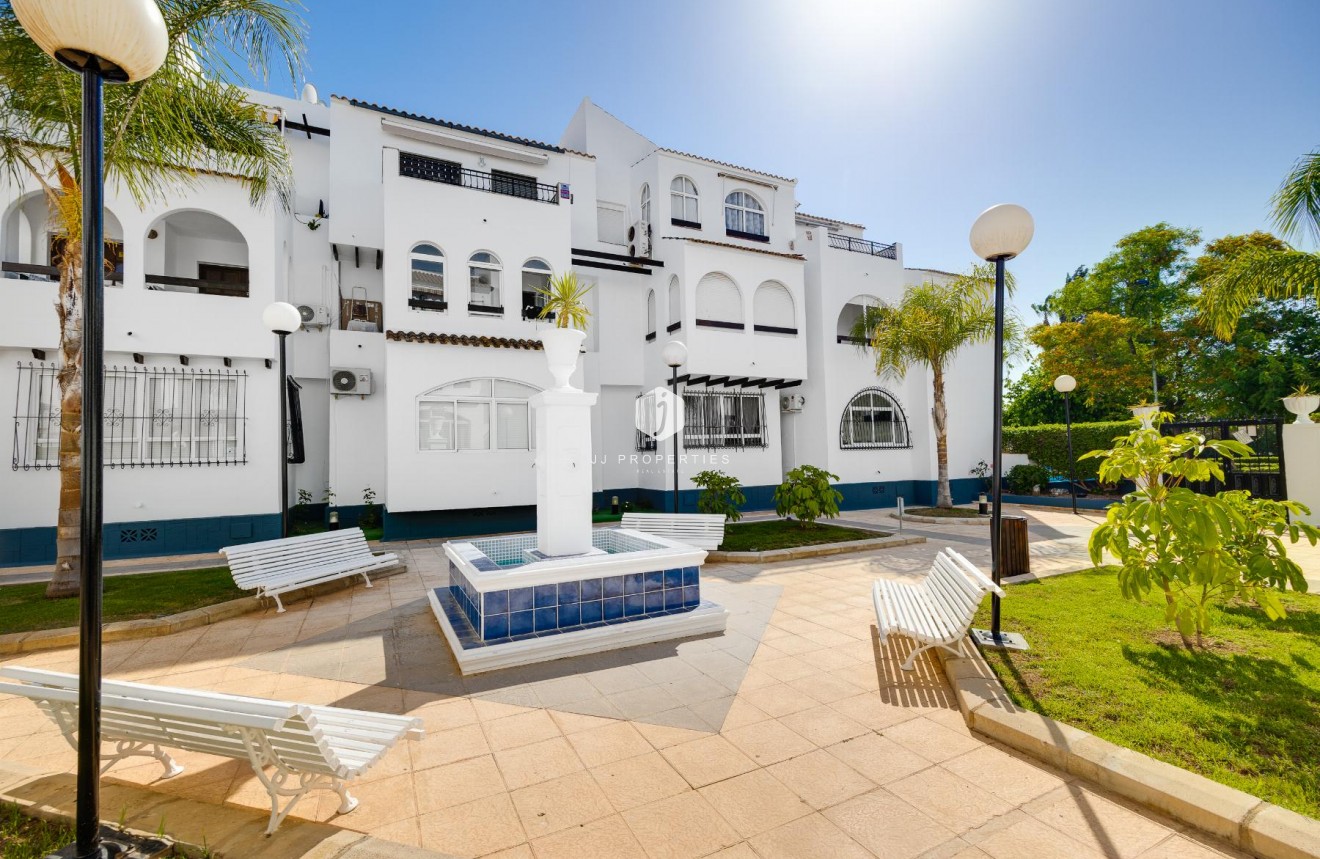 D'occasion - Bungalow -
Torrevieja - Costa Blanca