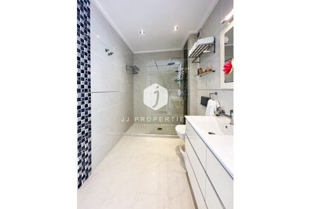Resale - Villa -
San Miguel de Salinas - Inland