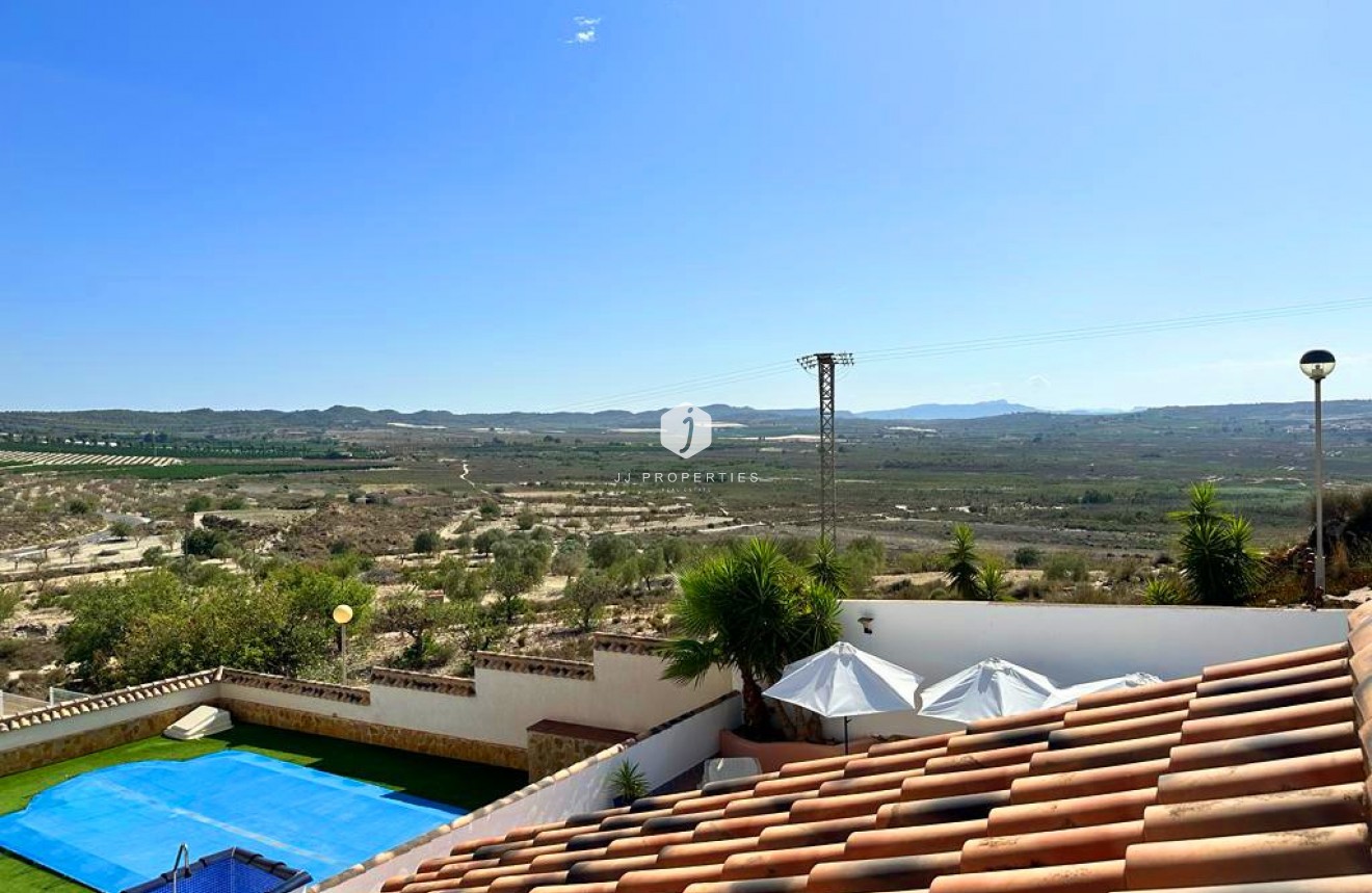 Resale - Villa -
San Miguel de Salinas - Inland