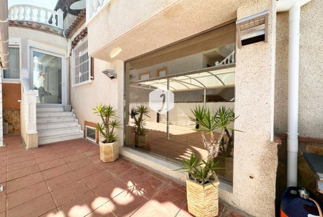 Resale - Villa -
San Miguel de Salinas - Inland
