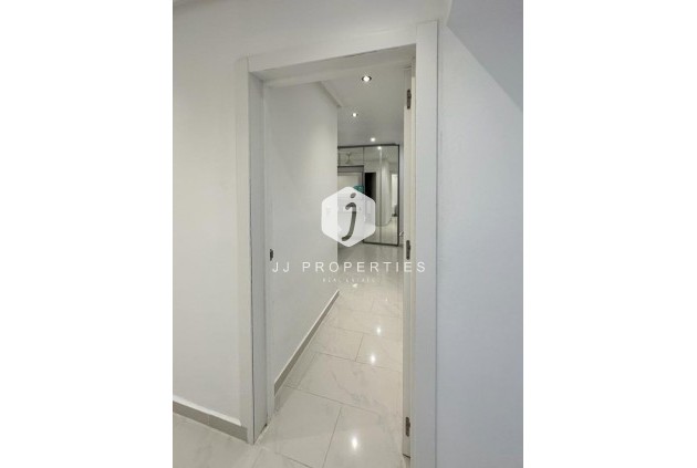 Resale - Villa -
San Miguel de Salinas - Inland