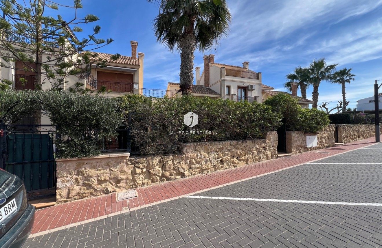 Tweedehands - Bungalow -
Algorfa - Inland