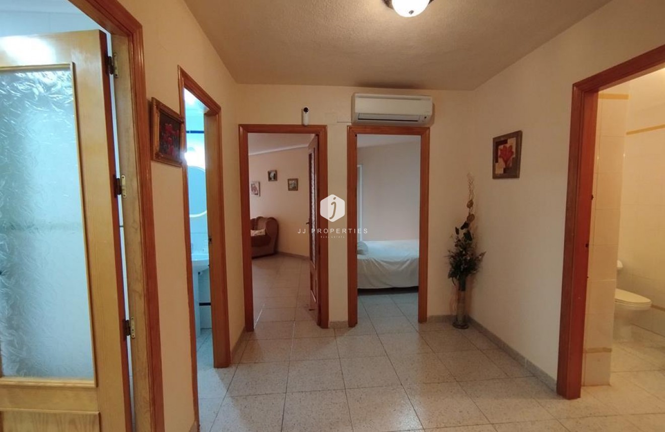 Resale - Apartment / flat -
Torrevieja - HABANERAS PLAZA SANTA MARIA