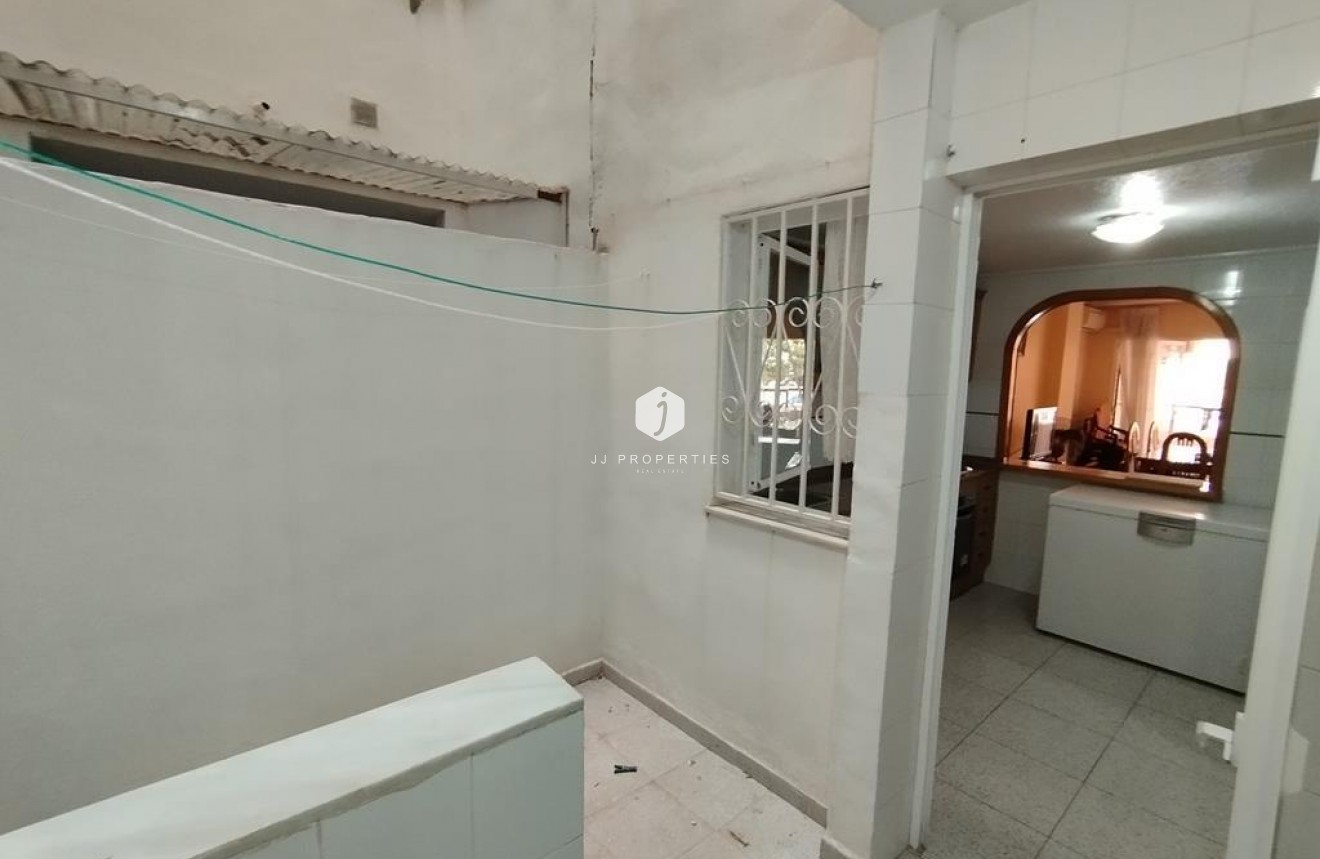 Resale - Apartment / flat -
Torrevieja - HABANERAS PLAZA SANTA MARIA